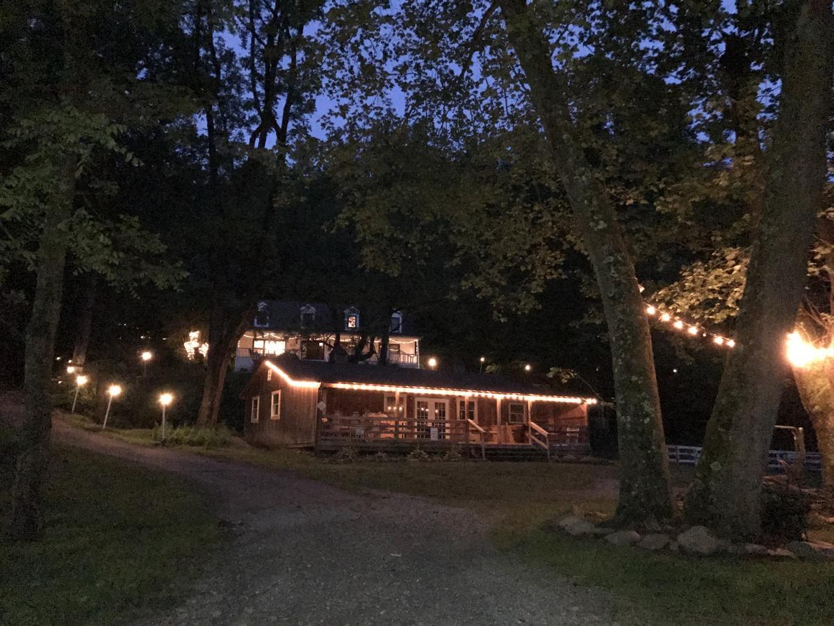 Valle Crucis Farm Экстерьер фото