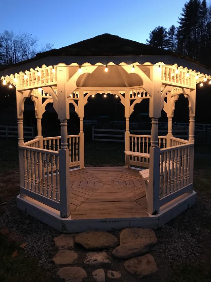 Valle Crucis Farm Экстерьер фото